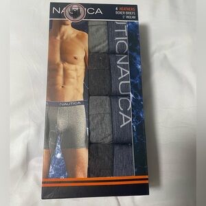 NEW Nautica soft stretch four classic fit boxer briefs. Size Small